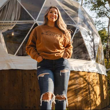 BLACKSTRAP GLAMPING RESORT CREWNECK